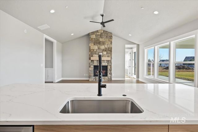 15319 Rhodes Ct, Caldwell, ID 83607