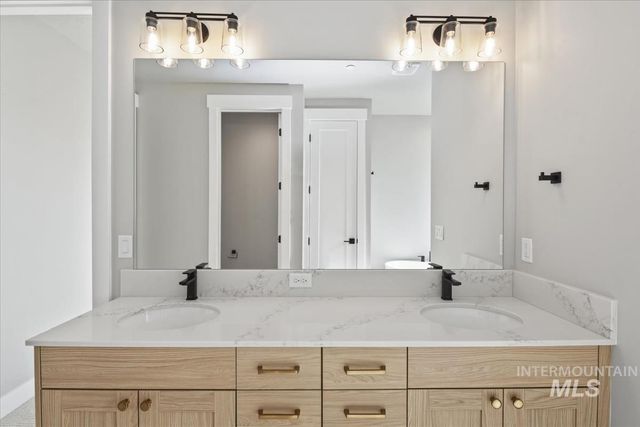 15319 Rhodes Ct, Caldwell, ID 83607