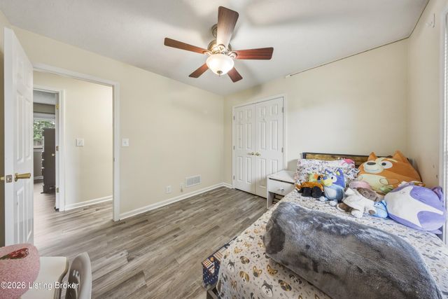 128 Erikas Ct, Shepherdsville, KY 40165