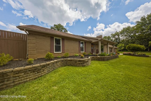 128 Erikas Ct, Shepherdsville, KY 40165