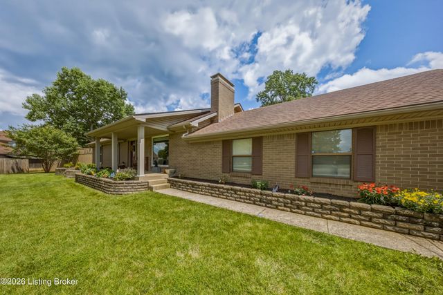 128 Erikas Ct, Shepherdsville, KY 40165