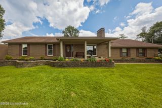 128 Erikas Ct, Shepherdsville, KY 40165