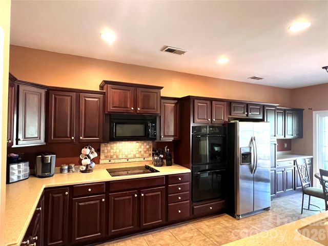 1273 Winged Foot Drive, Denver, NC 28037