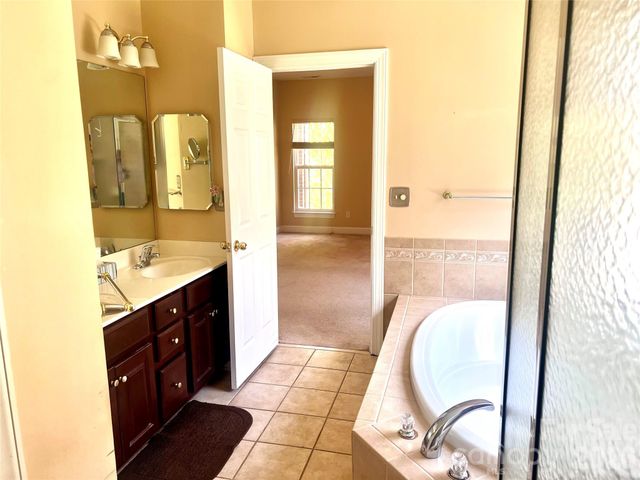 1273 Winged Foot Drive, Denver, NC 28037