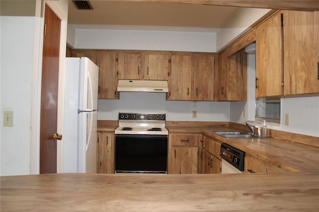 1638 LAMPLIGHTER WAY, Orlando, FL 32818