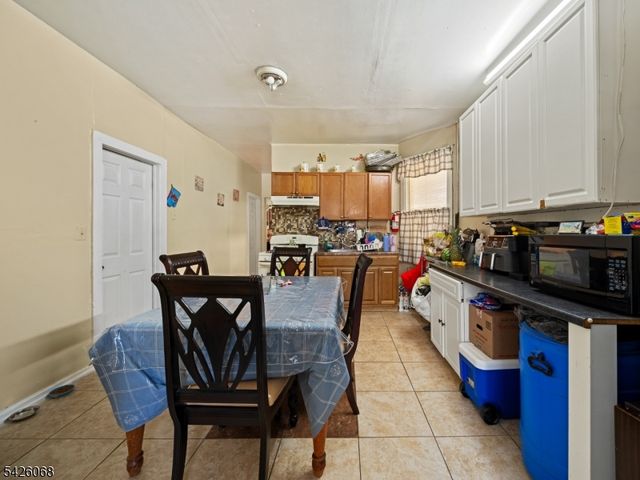 86 Pennington St, Paterson City, NJ 07501