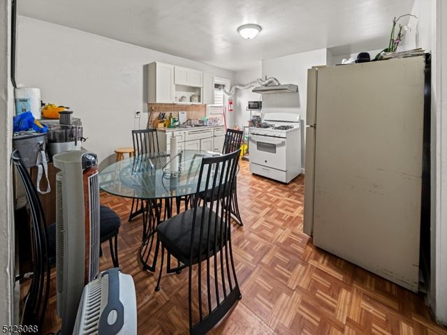 86 Pennington St, Paterson City, NJ 07501