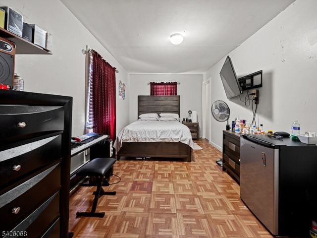 86 Pennington St, Paterson City, NJ 07501
