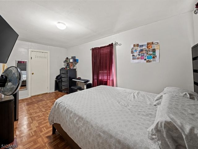 86 Pennington St, Paterson City, NJ 07501