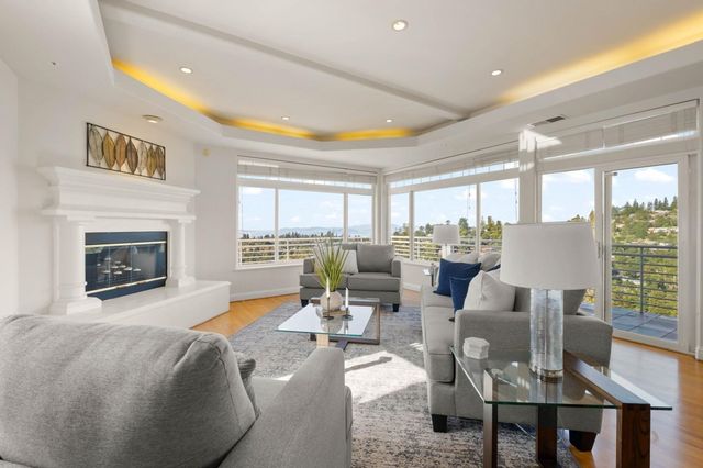 6070 Mazuela Dr., Oakland, CA 94611