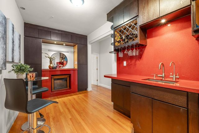 6070 Mazuela Dr., Oakland, CA 94611