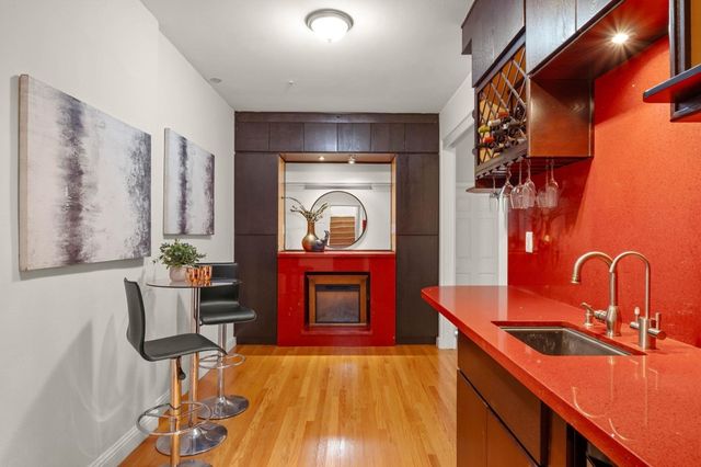 6070 Mazuela Dr., Oakland, CA 94611