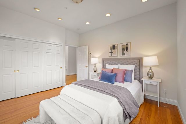 6070 Mazuela Dr., Oakland, CA 94611