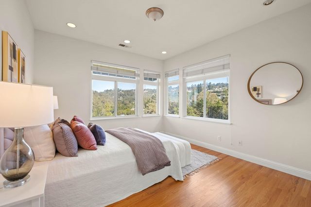 6070 Mazuela Dr., Oakland, CA 94611