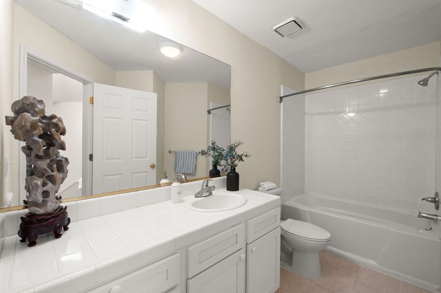 6070 Mazuela Dr., Oakland, CA 94611