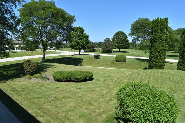 34228 N Birch Lane 27c, Gurnee, IL 60031