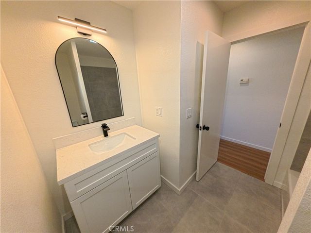1000 Central 30, Riverside, CA 92507