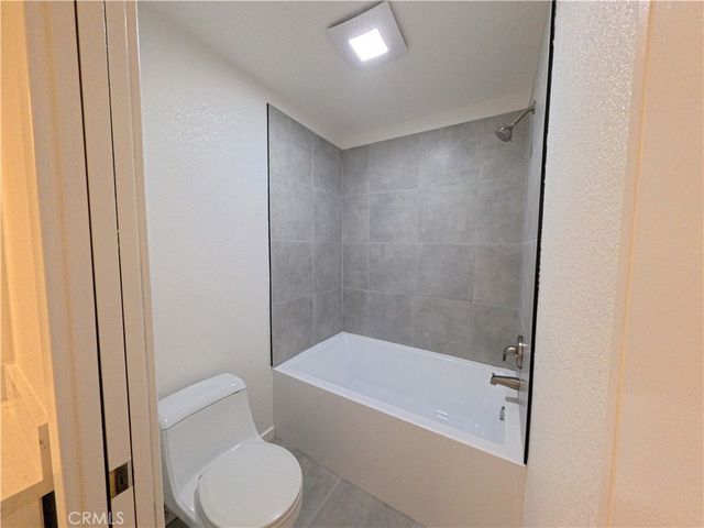 1000 Central 30, Riverside, CA 92507