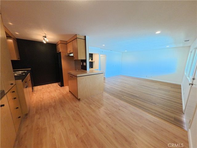 1000 Central 30, Riverside, CA 92507