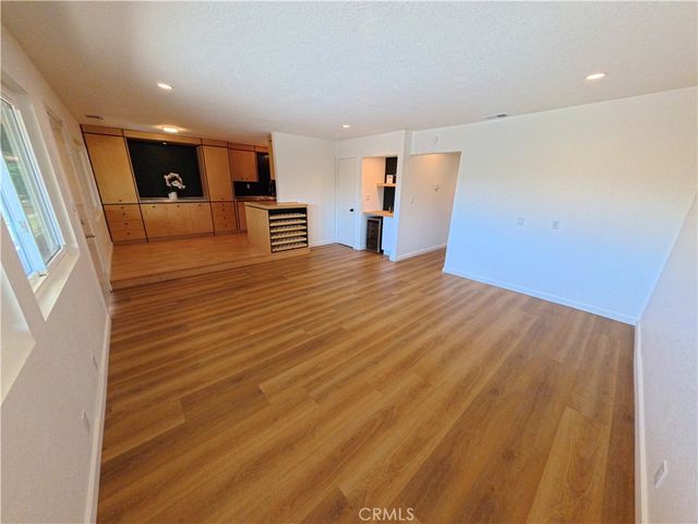 1000 Central 30, Riverside, CA 92507