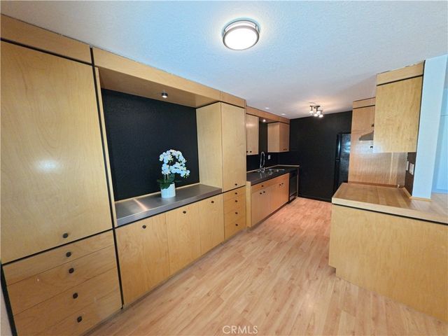 1000 Central 30, Riverside, CA 92507