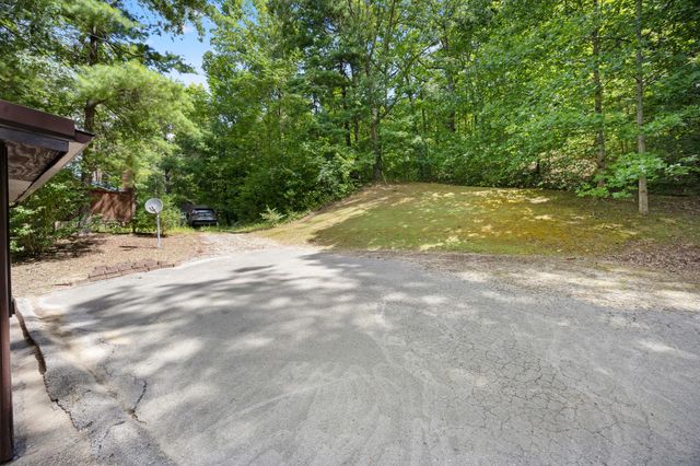 1830 Calk Lake Road, Jeffersonville, KY 40337