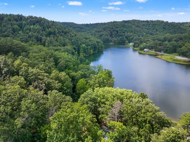 1830 Calk Lake Road, Jeffersonville, KY 40337