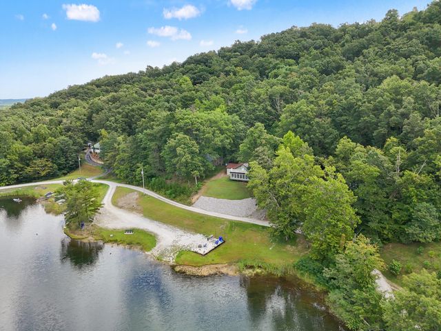 1830 Calk Lake Road, Jeffersonville, KY 40337