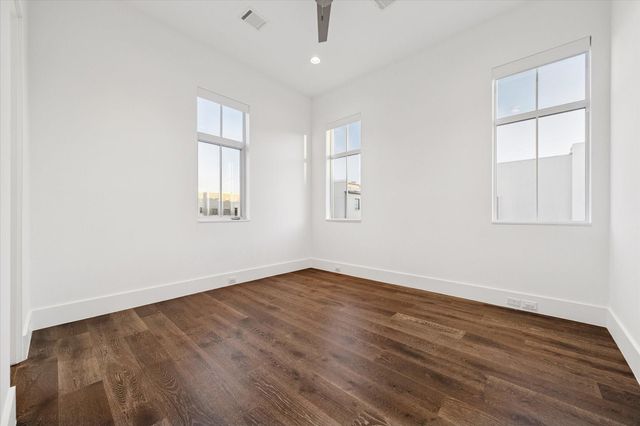 1430 Lake Pointe Parkway, Sugar Land, TX 77478