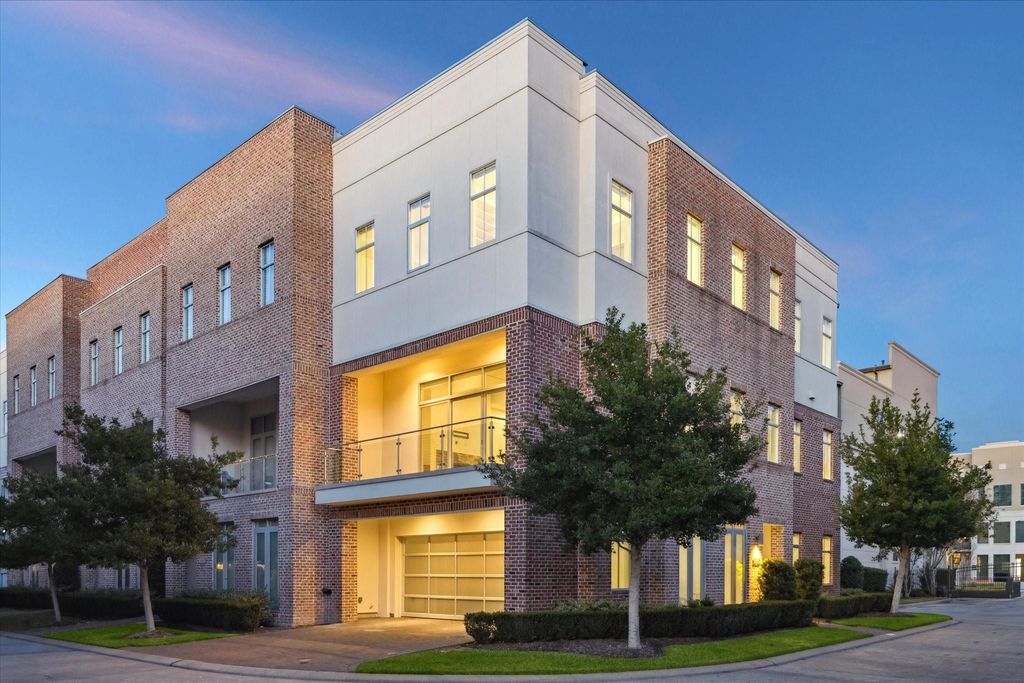 1430 Lake Pointe Parkway, Sugar Land, TX 77478