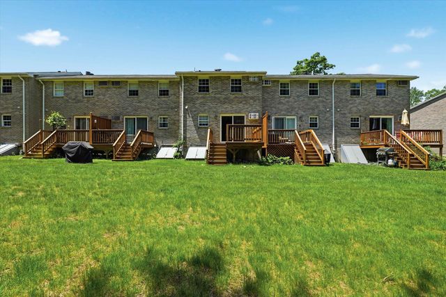 89 Fieldstone Drive, Londonderry, NH 03079