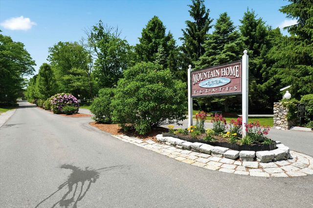 89 Fieldstone Drive, Londonderry, NH 03079