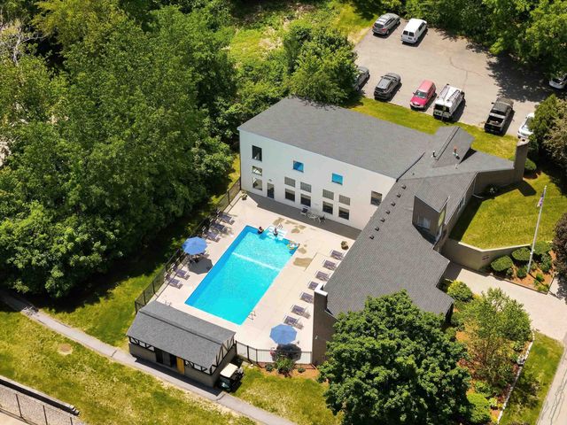 89 Fieldstone Drive, Londonderry, NH 03079