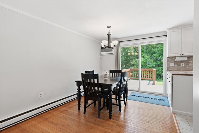 89 Fieldstone Drive, Londonderry, NH 03079