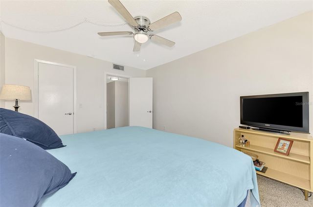 102 CAPRI ISLES BOULEVARD 206, Venice, FL 34292