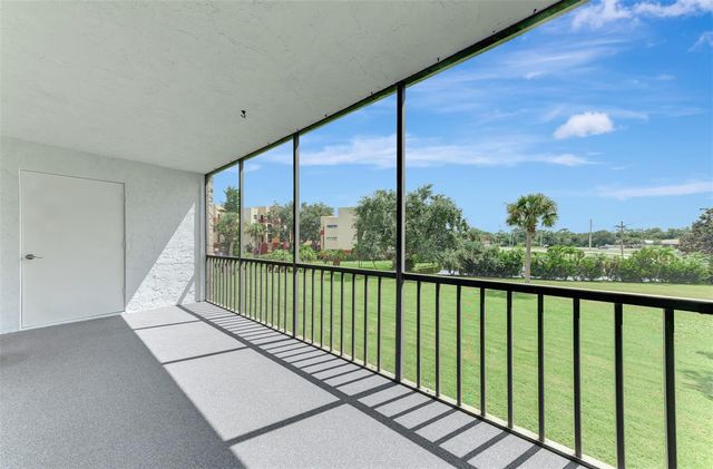 102 CAPRI ISLES BOULEVARD 206, Venice, FL 34292