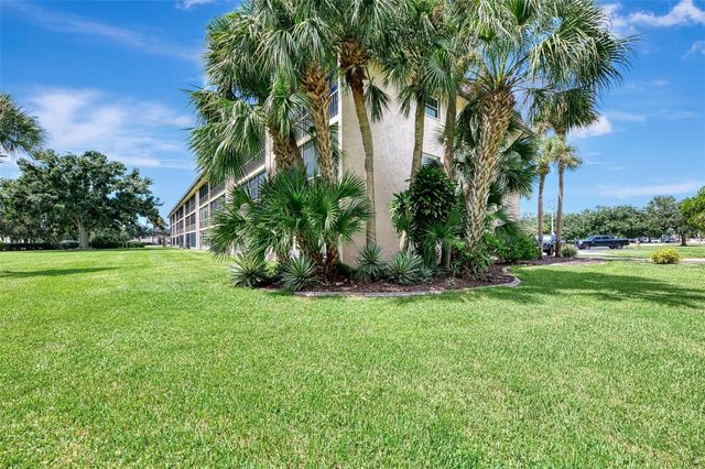 102 CAPRI ISLES BOULEVARD 206, Venice, FL 34292