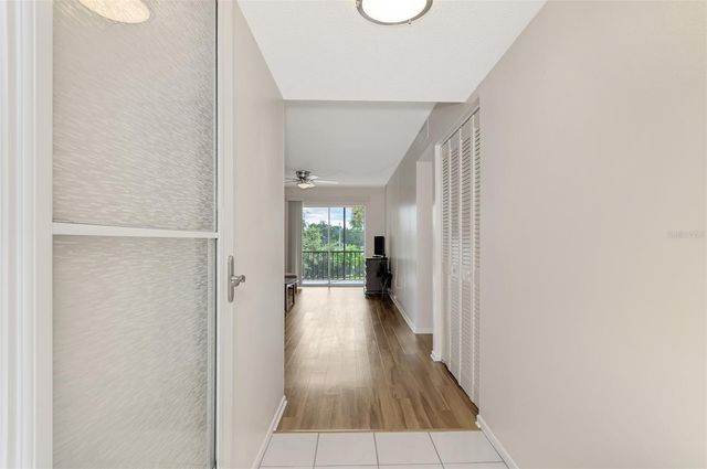 102 CAPRI ISLES BOULEVARD 206, Venice, FL 34292