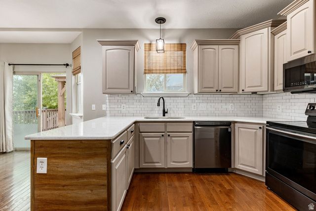 183 E SANDPIPER LN, Saratoga Springs, UT 84045