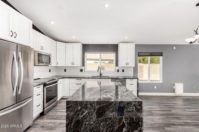 1567 N Tucana Court, Gilbert, AZ 85234