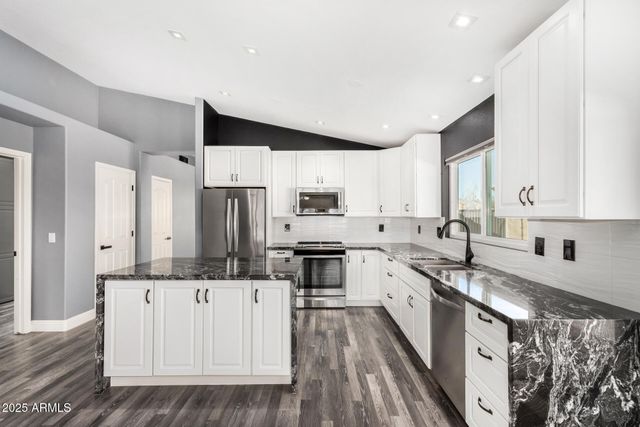 1567 N Tucana Court, Gilbert, AZ 85234