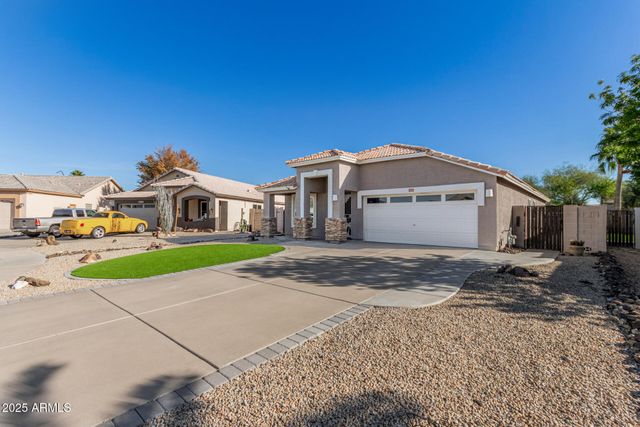 1567 N Tucana Court, Gilbert, AZ 85234