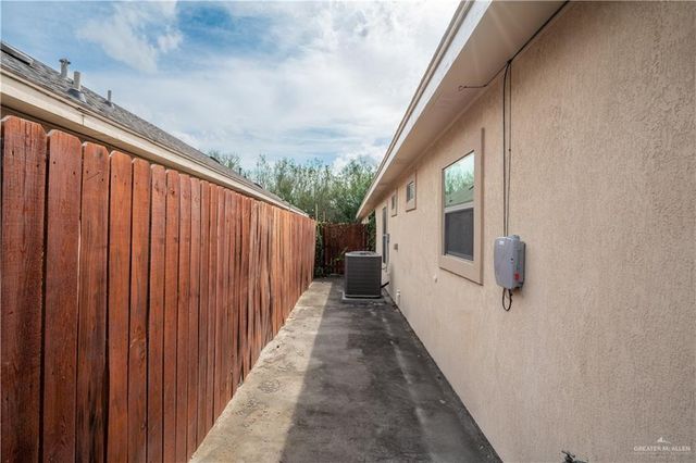 1711 W Smith Drive 3, Pharr, TX 78577