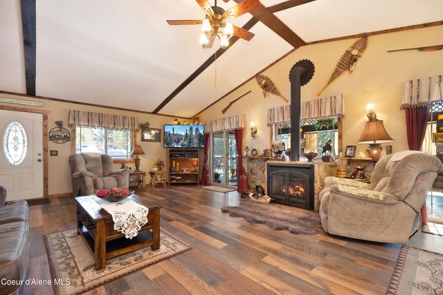 629 Flat Creek Rd, St. Maries, ID 83861