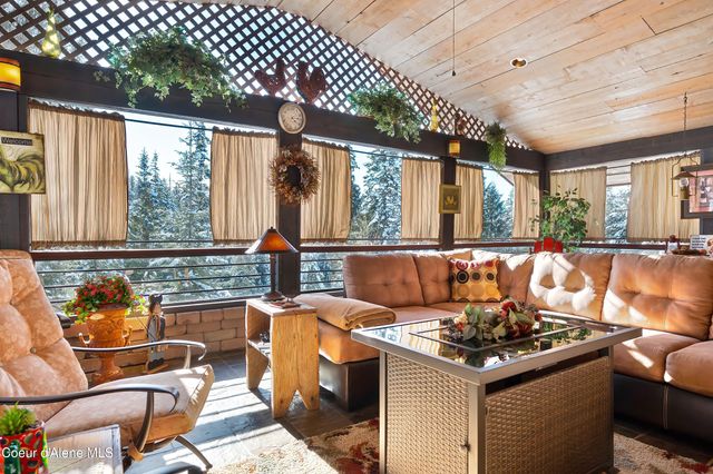 629 Flat Creek Rd, St. Maries, ID 83861