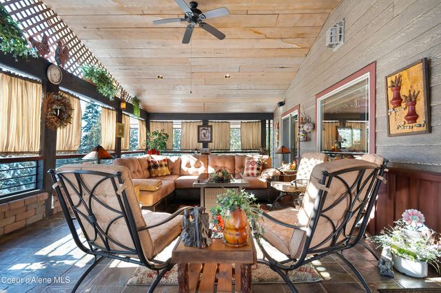 629 Flat Creek Rd, St. Maries, ID 83861