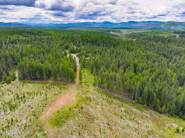 629 Flat Creek Rd, St. Maries, ID 83861