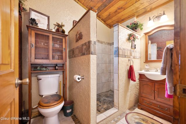 629 Flat Creek Rd, St. Maries, ID 83861