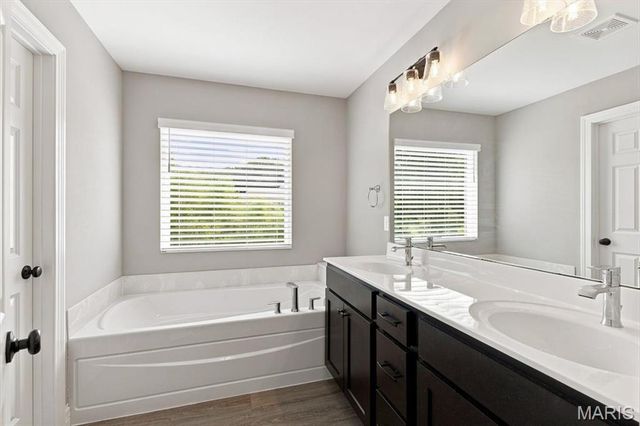 5150 Greensfelder Valley Court, Eureka, MO 63025