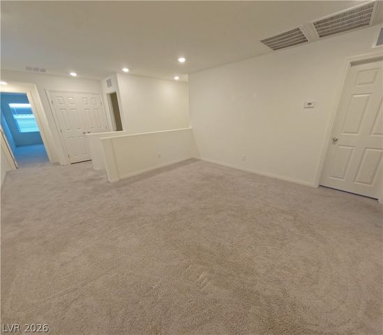 7024 Cottage Vista Avenue, Las Vegas, NV 89113